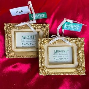 Gold frame holiday ornaments.
